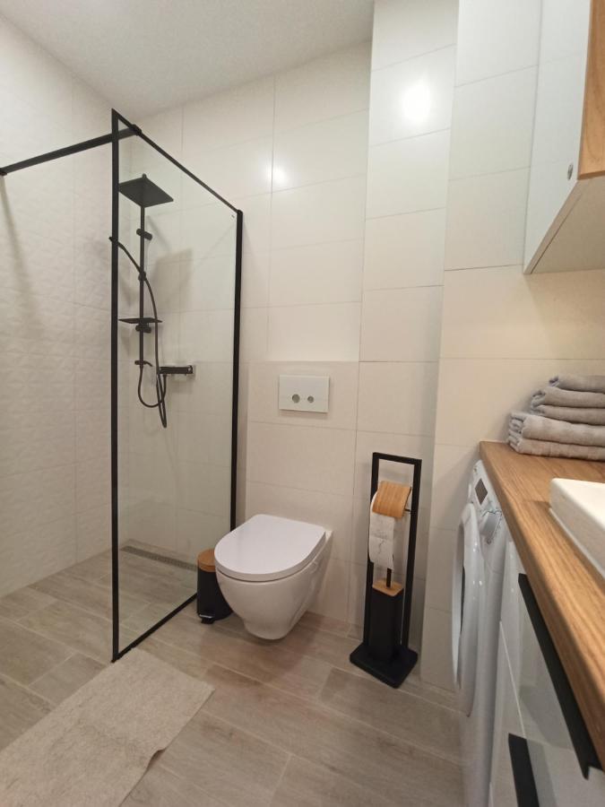 Apartament Wrzesnia II Apartment ภายนอก รูปภาพ