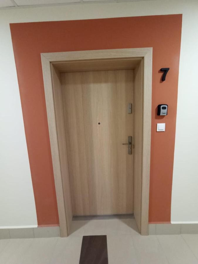 Apartament Wrzesnia II Apartment ภายนอก รูปภาพ