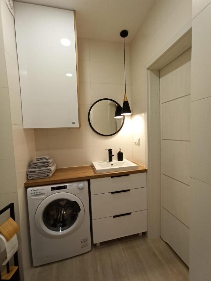 Apartament Wrzesnia II Apartment ภายนอก รูปภาพ